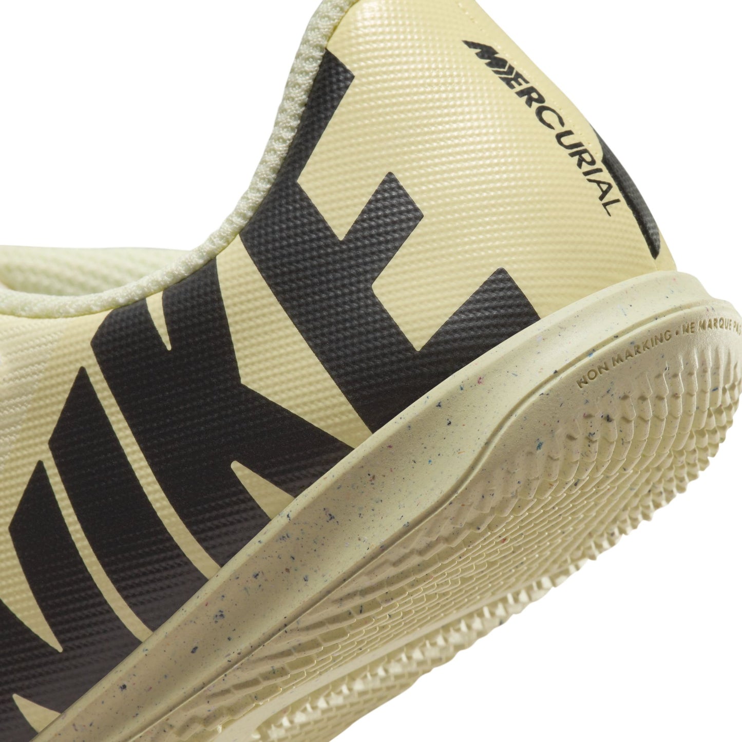 Nike Junior Mercurial Vapor 15 Club IN Indoor Soccer Shoes -Lemonade/ Black