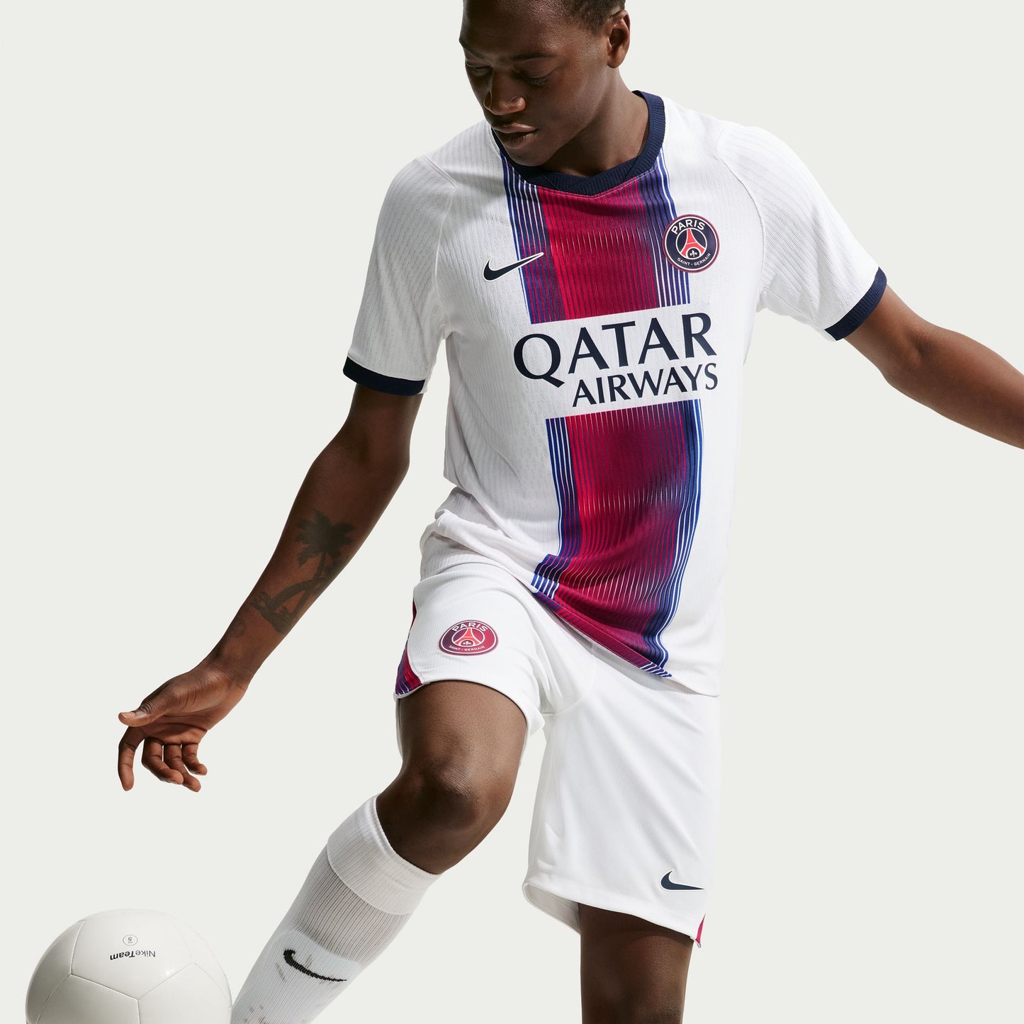 Nike Men's Paris Saint German Match Away Authentic Jersey - White/ College Navy/ College Navy