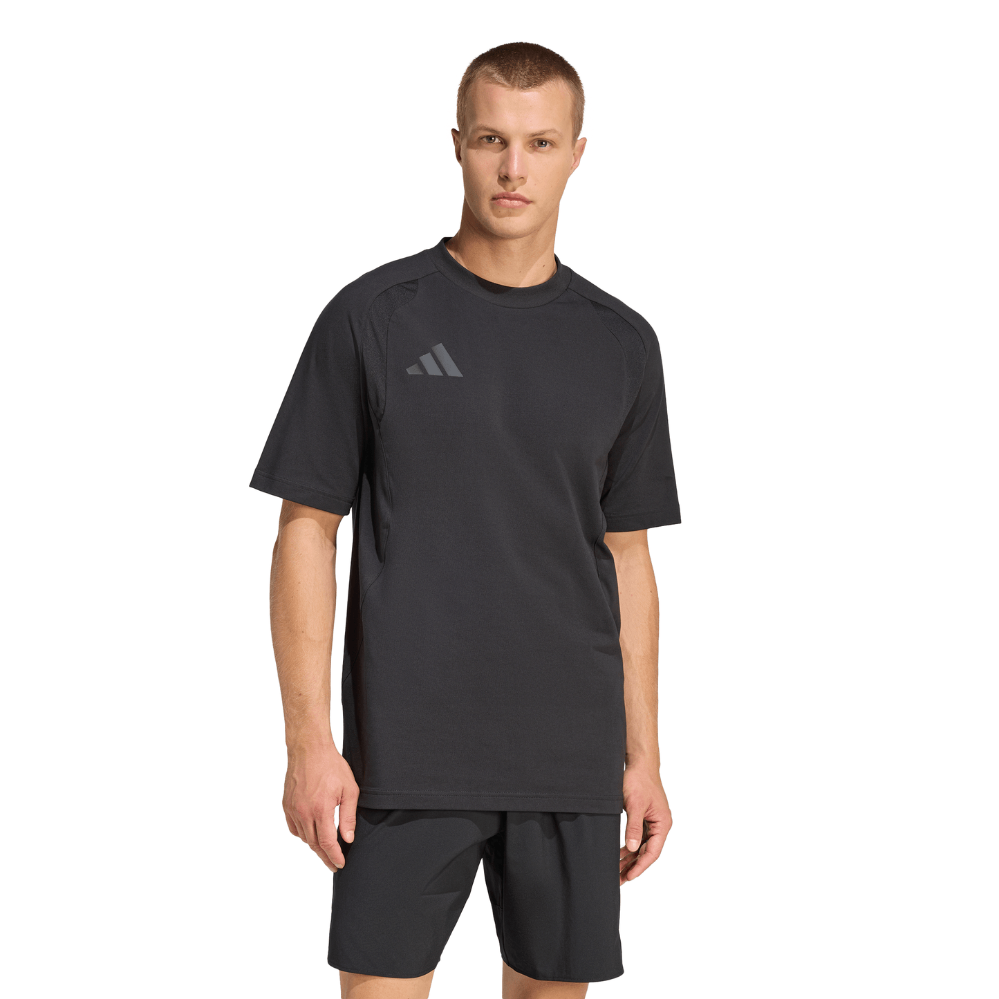 Men's adidas Tiro 26 Travel T-Shirt - Black/ Black