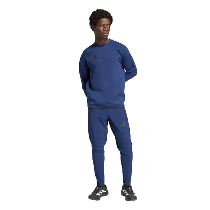 Men's adidas	Tiro Travel Crew Sweatshirt - Team Navy